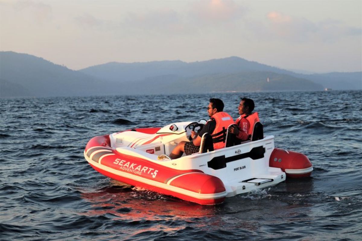 banana-boat-ride